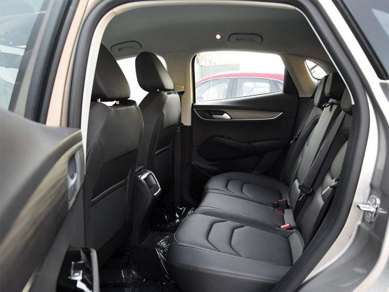 2017款宝沃bx5-1.4t-a/mt-20t前驱新锐型后排座椅